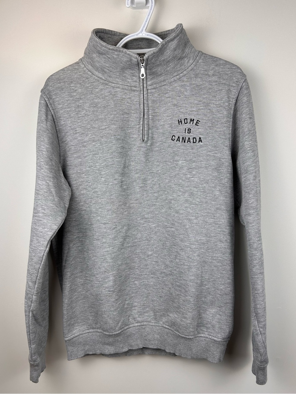 Peace Collective Home Is Canada Quarter-Zip Pullover Grey Size S